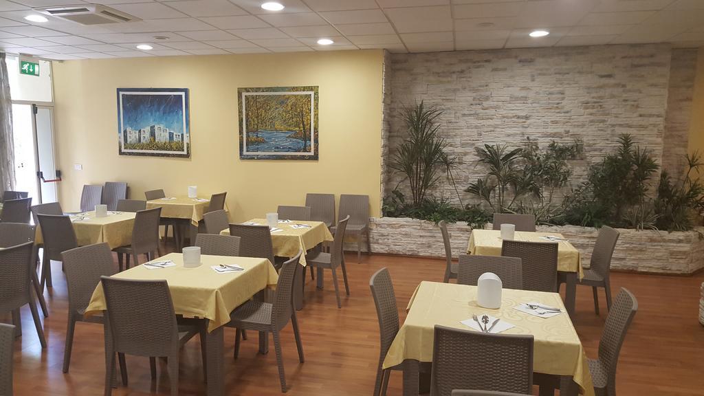 Hotel Corallo Francavilla Al Mare Dış mekan fotoğraf